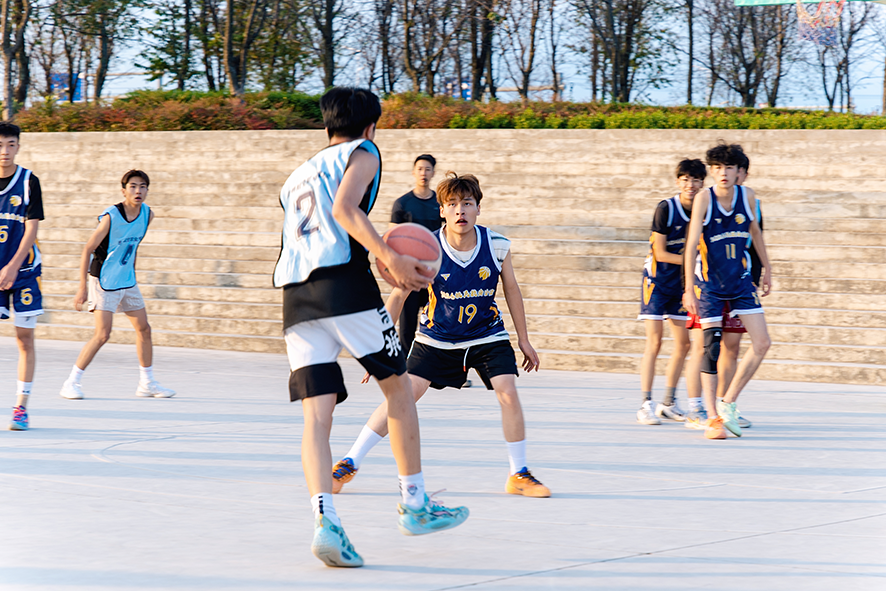 青春跃动燃赛场　银翼少年竞锋芒——我校第二届“迎新杯”篮球比赛圆满收官